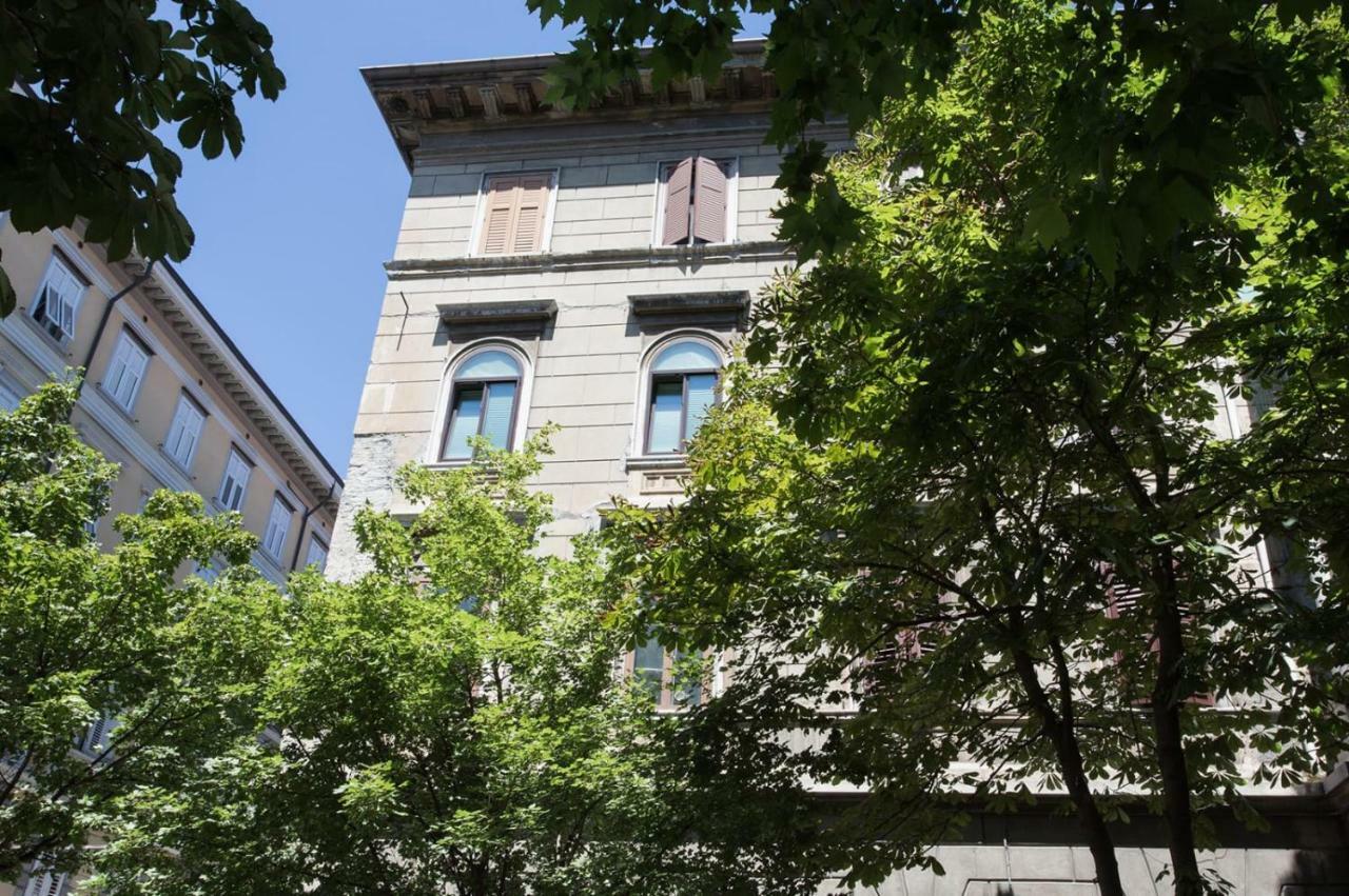 Hotel Centro Citta Teatro Trieste Exterior foto